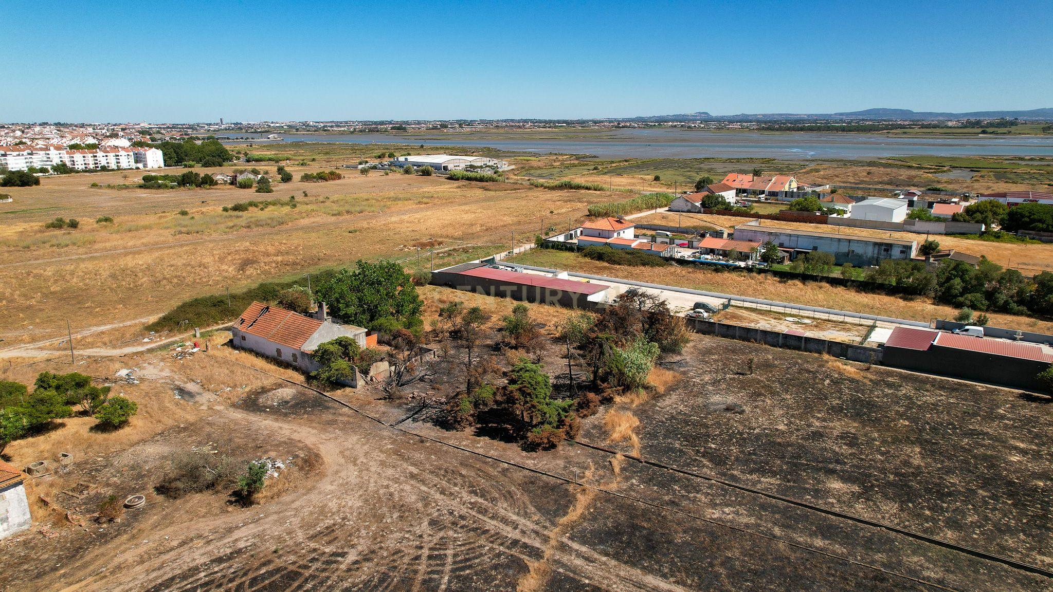 Fotografia 10 de 💥 Terreno Rústico com 10.105 m² em Zona Industrial – Montijo - Excelente Investimento! 💥
