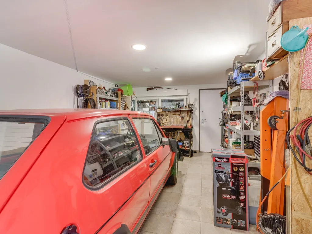 Moradia T3 Térrea Isolada com Zona Gourmet, Garagem e Carregamento Elétrico – Alcabideche - Image 34