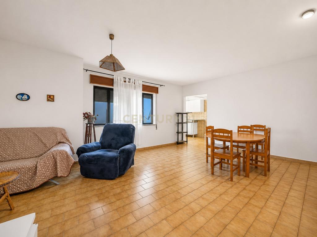 Apartamento T3 de 95m2 no Centro de Alcantarilha - Image 8