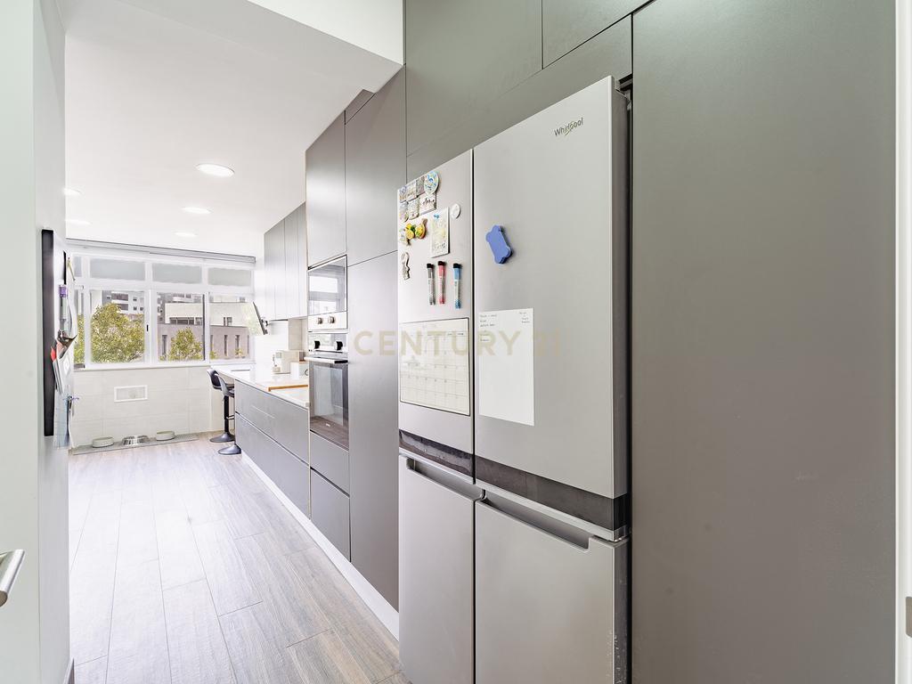 Apartamento T3 em Carnaxide, Lisboa - Image 19
