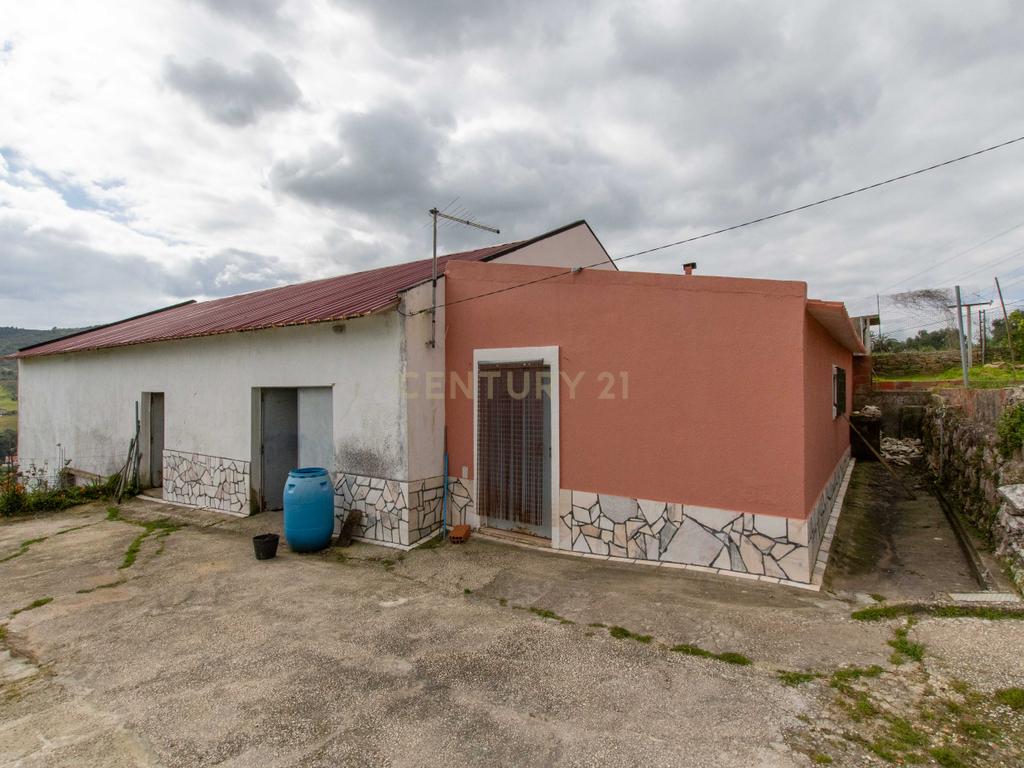 Moradia Isolada em São João dos Montes, Perto de Alhandra - Image 9