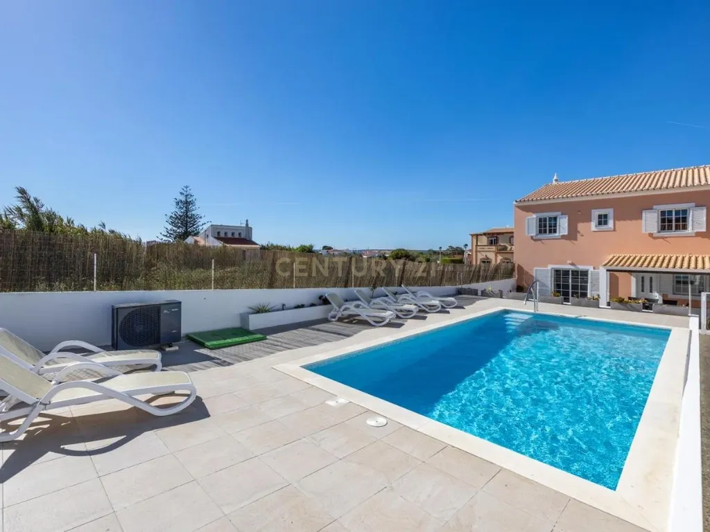 Excelente moradia T4, com garagem e piscina em Sagres, Portugal - Image 1