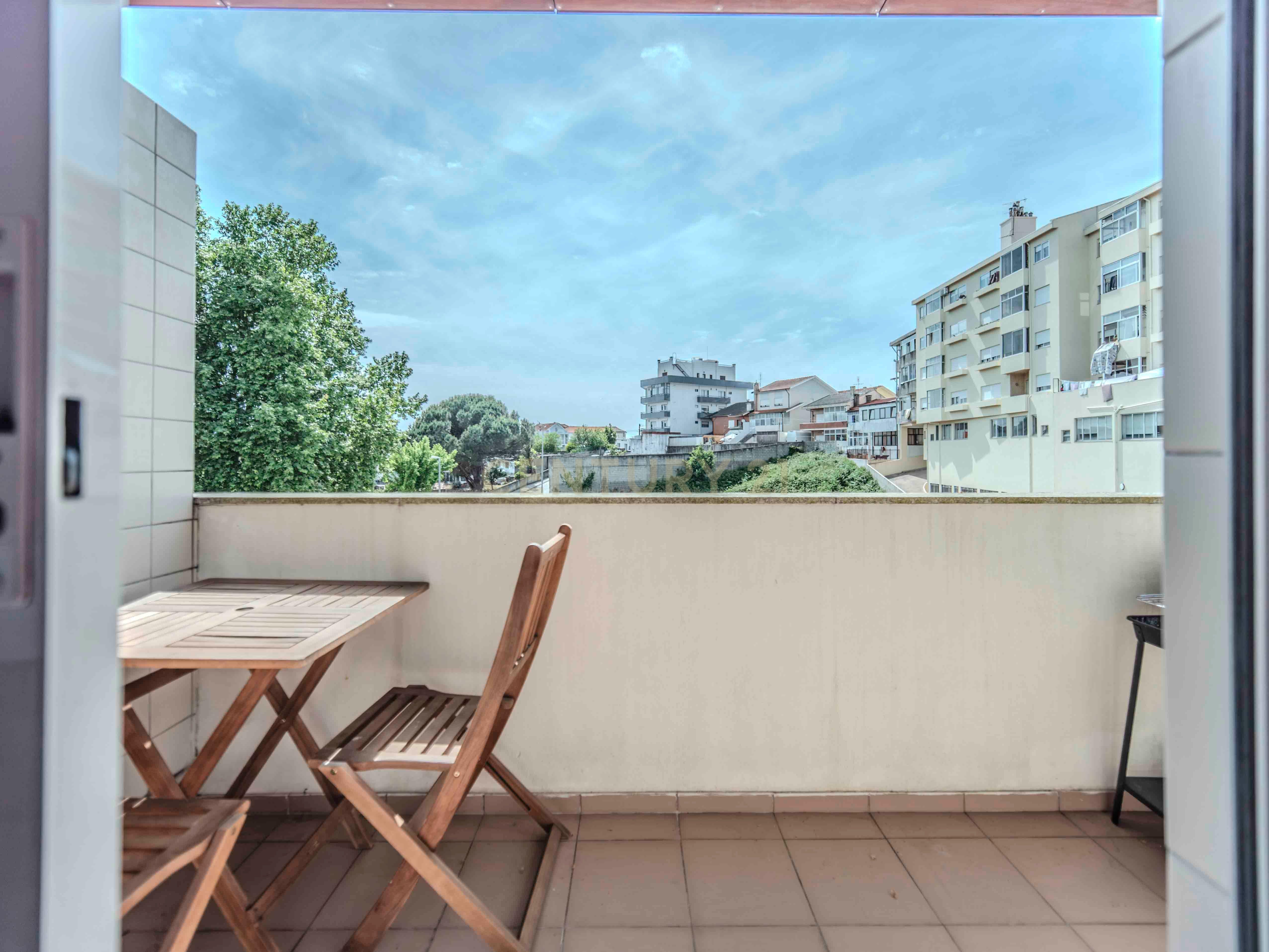 Fotografia 9 de Junto do Rio Douro (Passadiços de Gramido) e do Freixo (Porto), existe um excelente Apartamento T2 que pode ser seu!