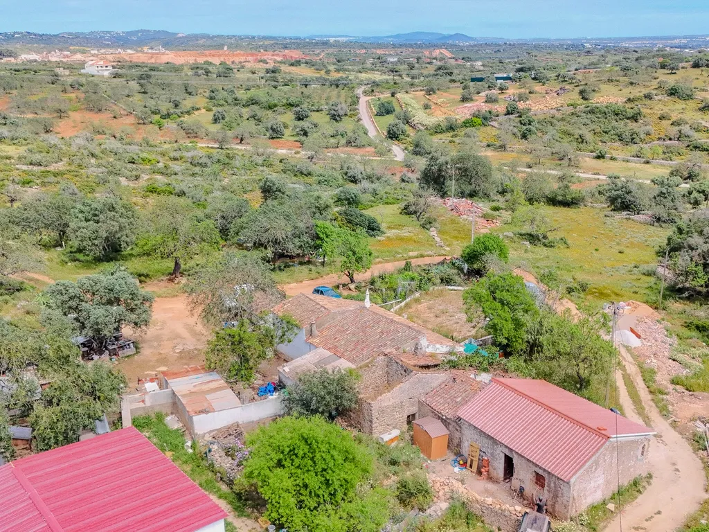 Ruína com 46 m² e Terreno de 15.410 m² em Ferreiras – Albufeira - Image 9