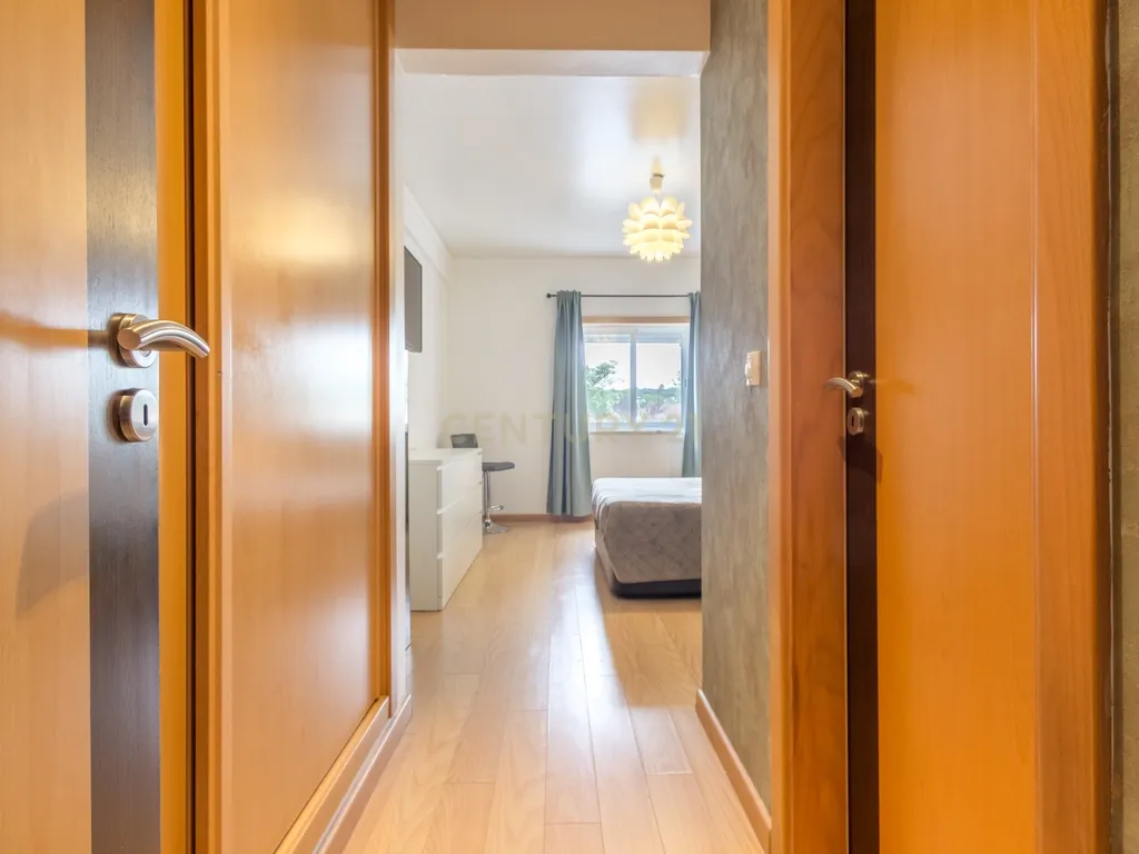 Apartamento T3 | Palhais – Barreiro | R/C – 145m2 - Image 22