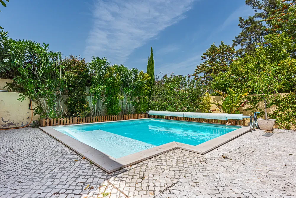 Fotografia 6 de Moradia Isolada com Piscina e Garagem em Azeitão 670m2