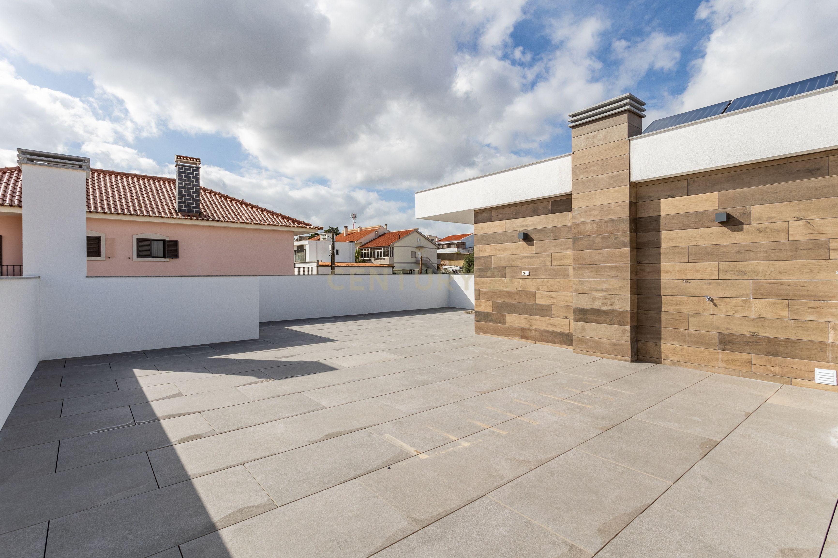 Moradia de luxo V4 no Bairro das Maroitas, São João da Talha - Image 35