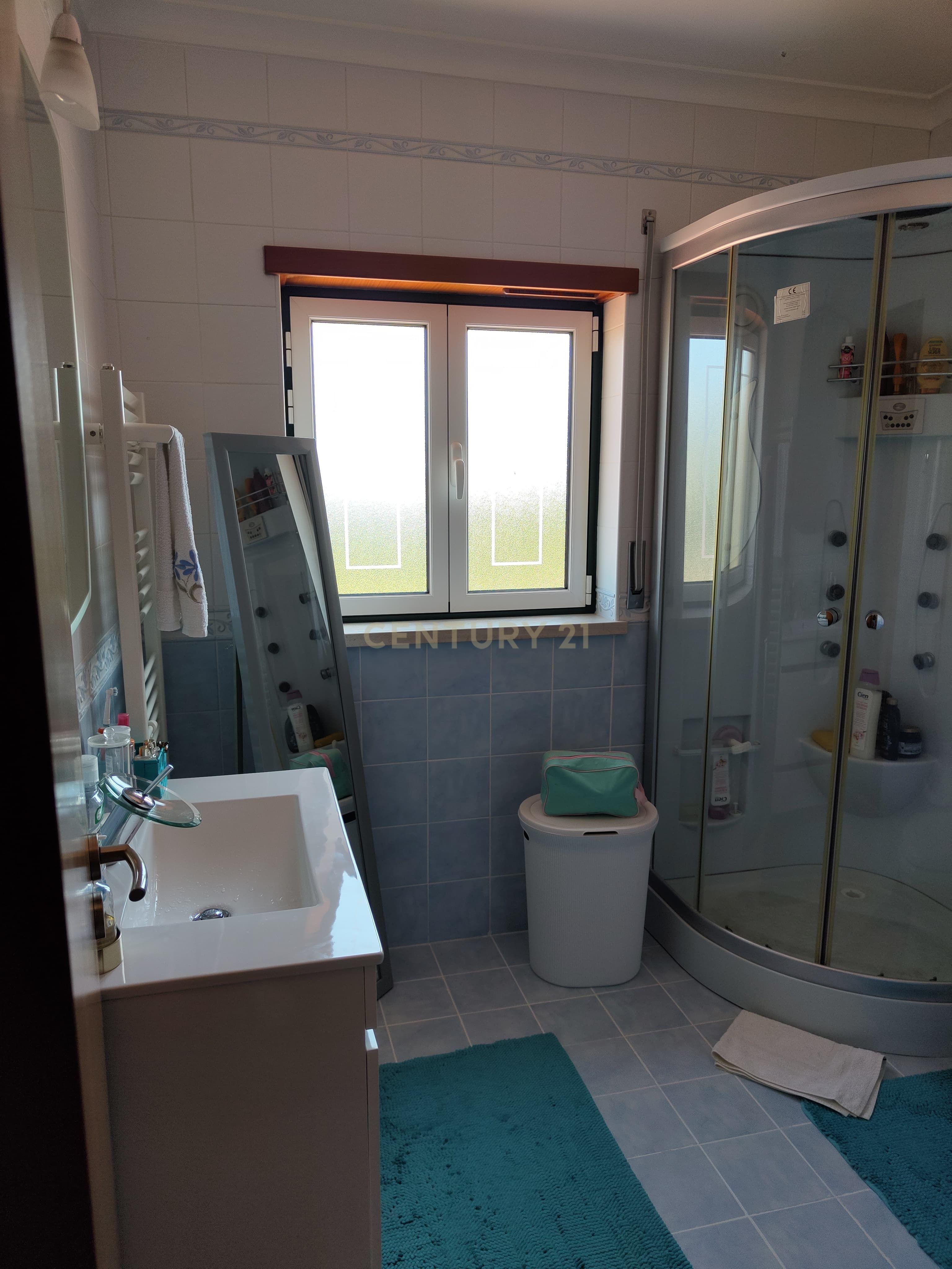 Moradia T4 com piscina em Gaeiras, Marinha Grande. - Image 19