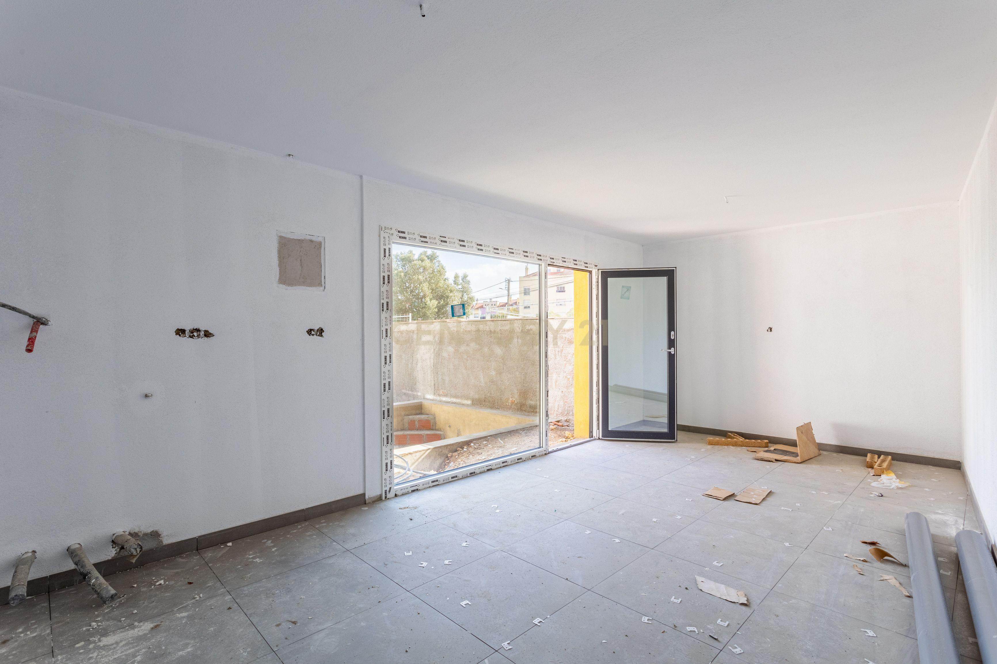 Moradia de luxo V5 no Bairro do Barreiro, Santa Iria da Azóia - Image 45