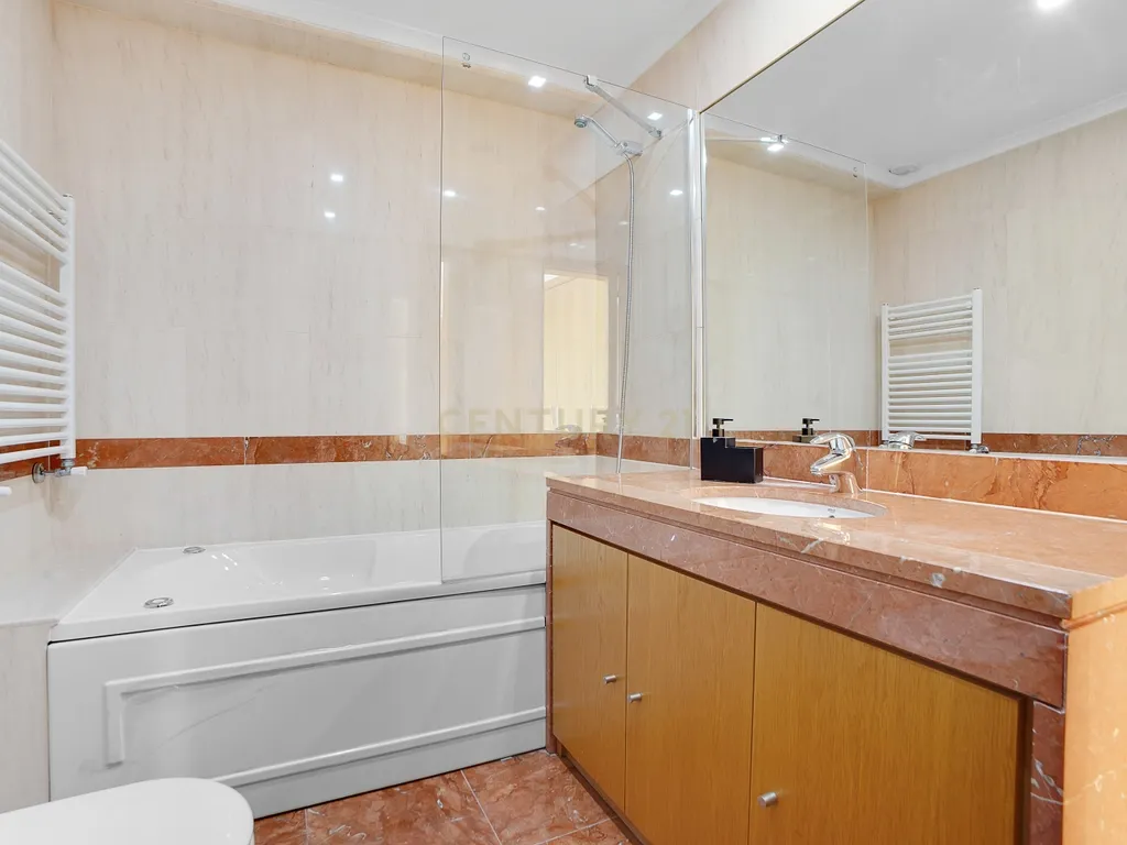 Apartamento T5 Duplex de Luxo para Arrendamento – Avenida do Brasil, Lisboa - Image 46