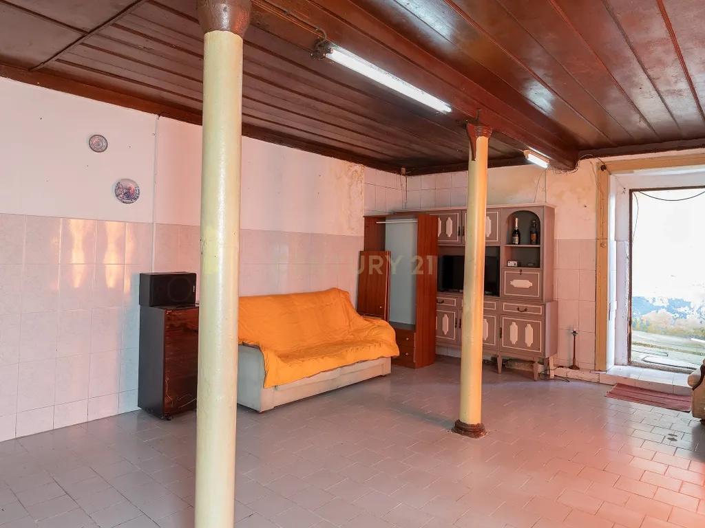 Moradia com Potencial de Investimento | Olhalvo - Alenquer - Image 4