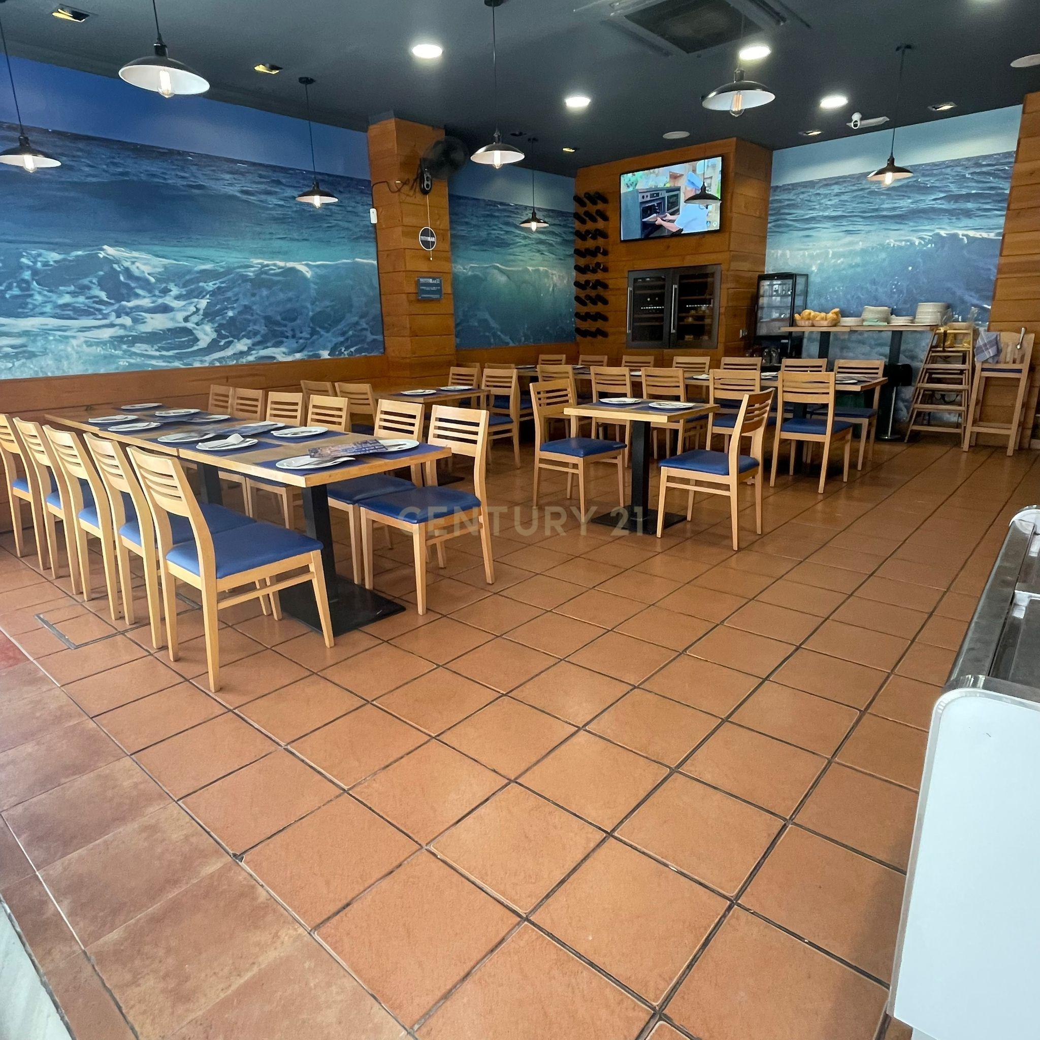 Restaurante arrendado em La Carihuela Torremolinos, excelente localização perto do mar! - Image 2