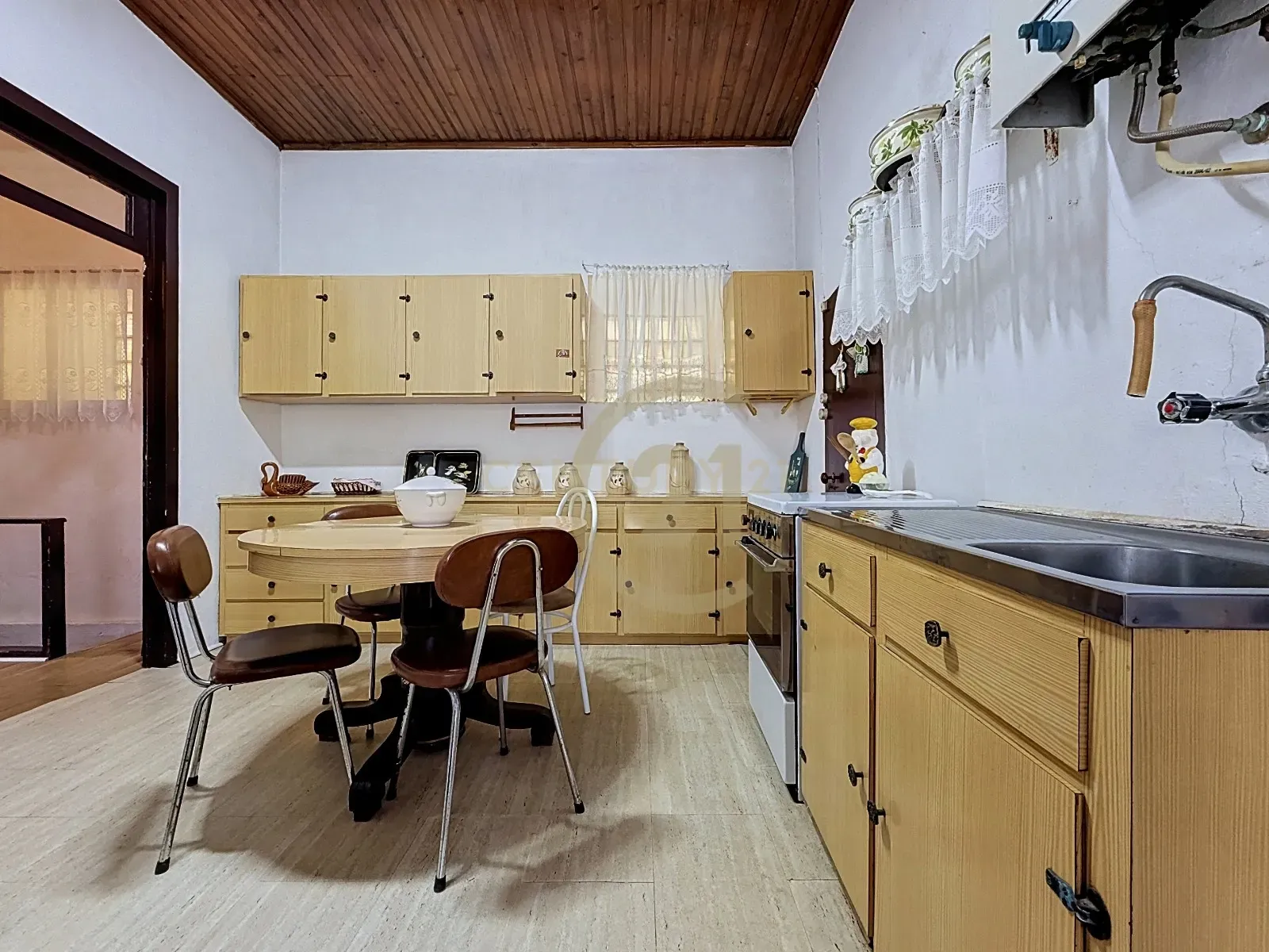 Fotografia 9 de Casa T5 com Jardim em Santa Bárbara, Angra do Heroísmo