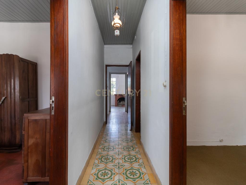 Moradia T3 com Jardim e Garagem em Santarém, Abrantes - Image 39