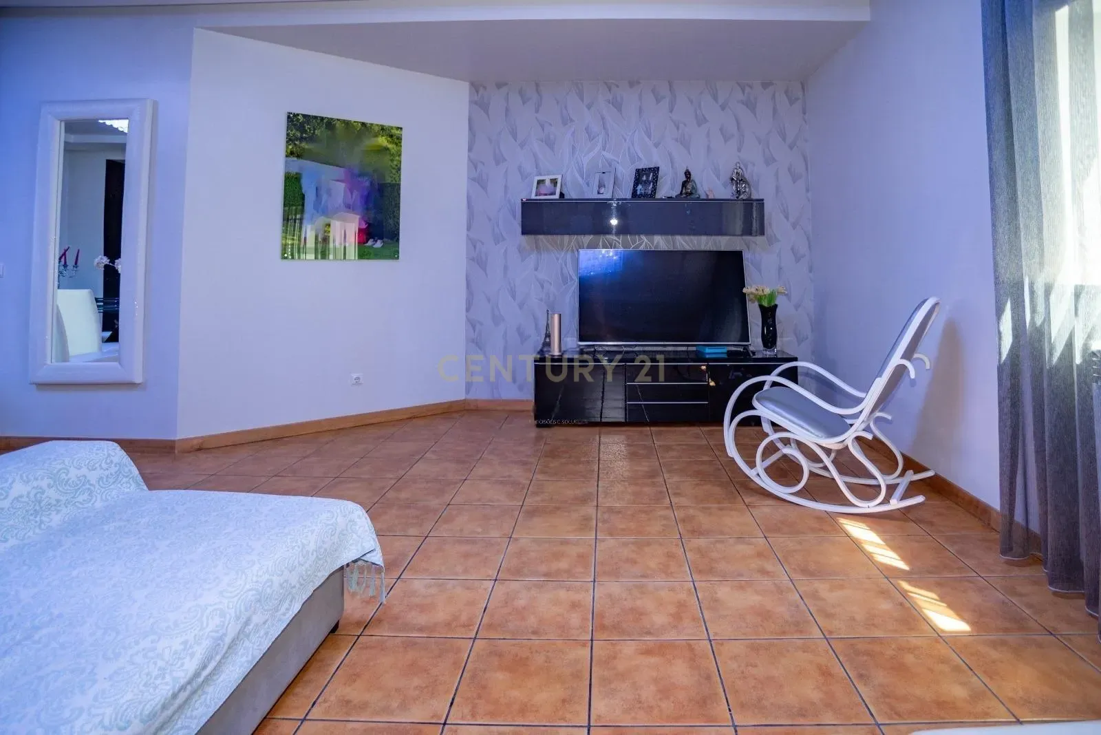 Moradia Isolada V4 com Piscina em Alpendorada – Oportunidade Única - Image 18