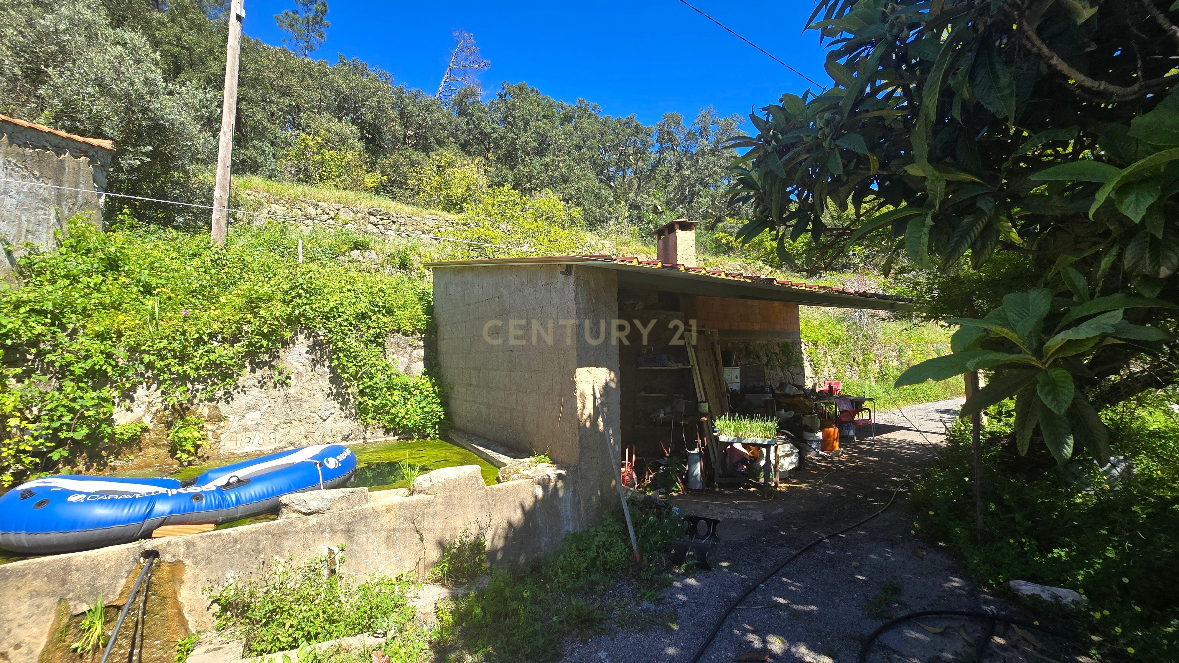 Fotografia 5 de Encantadora Propriedade Rural com Grande Potencial em Monchique