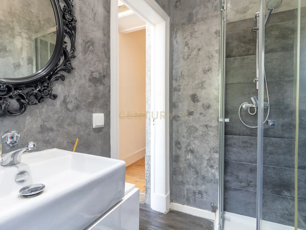 T2 Remodelado com Charme e Vibe Cosmopolita em Sapadores - Image 17