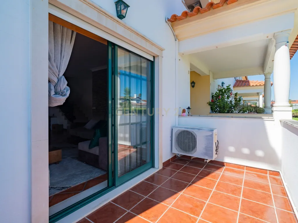 Moradia T3 com piscina em Marinha Grande, Leiria - Image 7