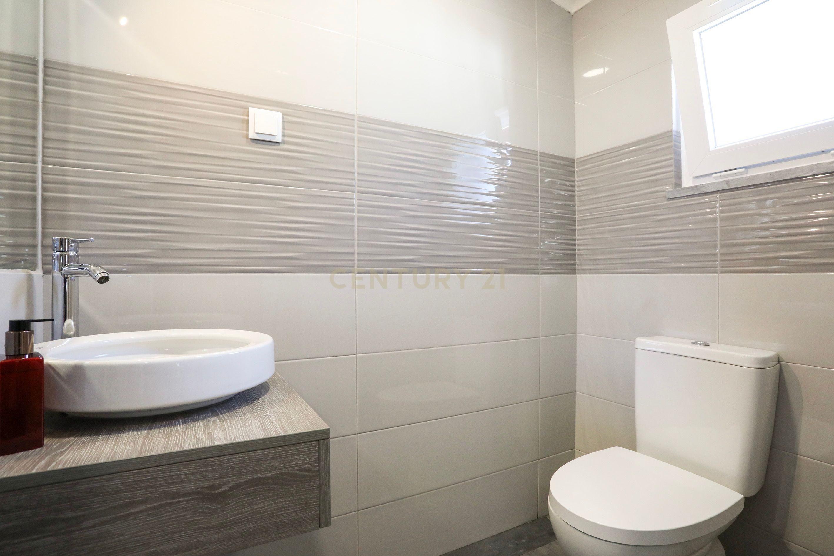 Moradia T4 com Piscina, Jardim e Tranquilidade – Bairro da Piedade, Moita - Image 28