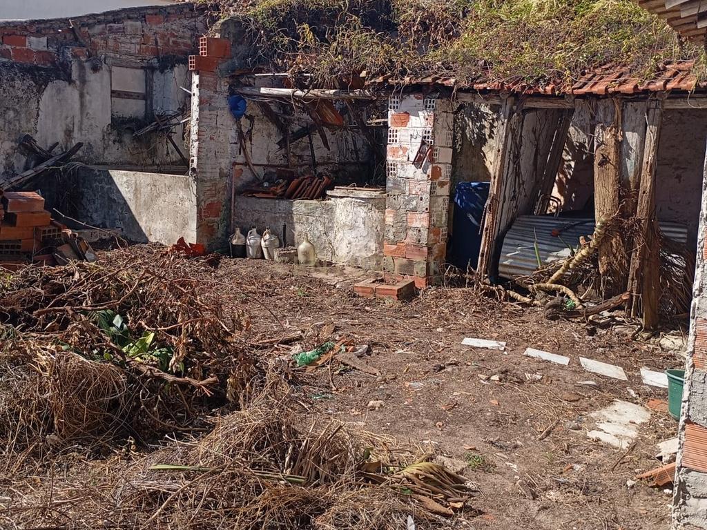 Dois prédios urbanos contíguos com elevado potencial de reabilitação - Image 11