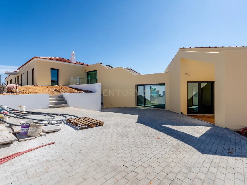 Moradia T4+1 de construção nova com piscina infinita | Caramujeira, Lagoa - Image 47