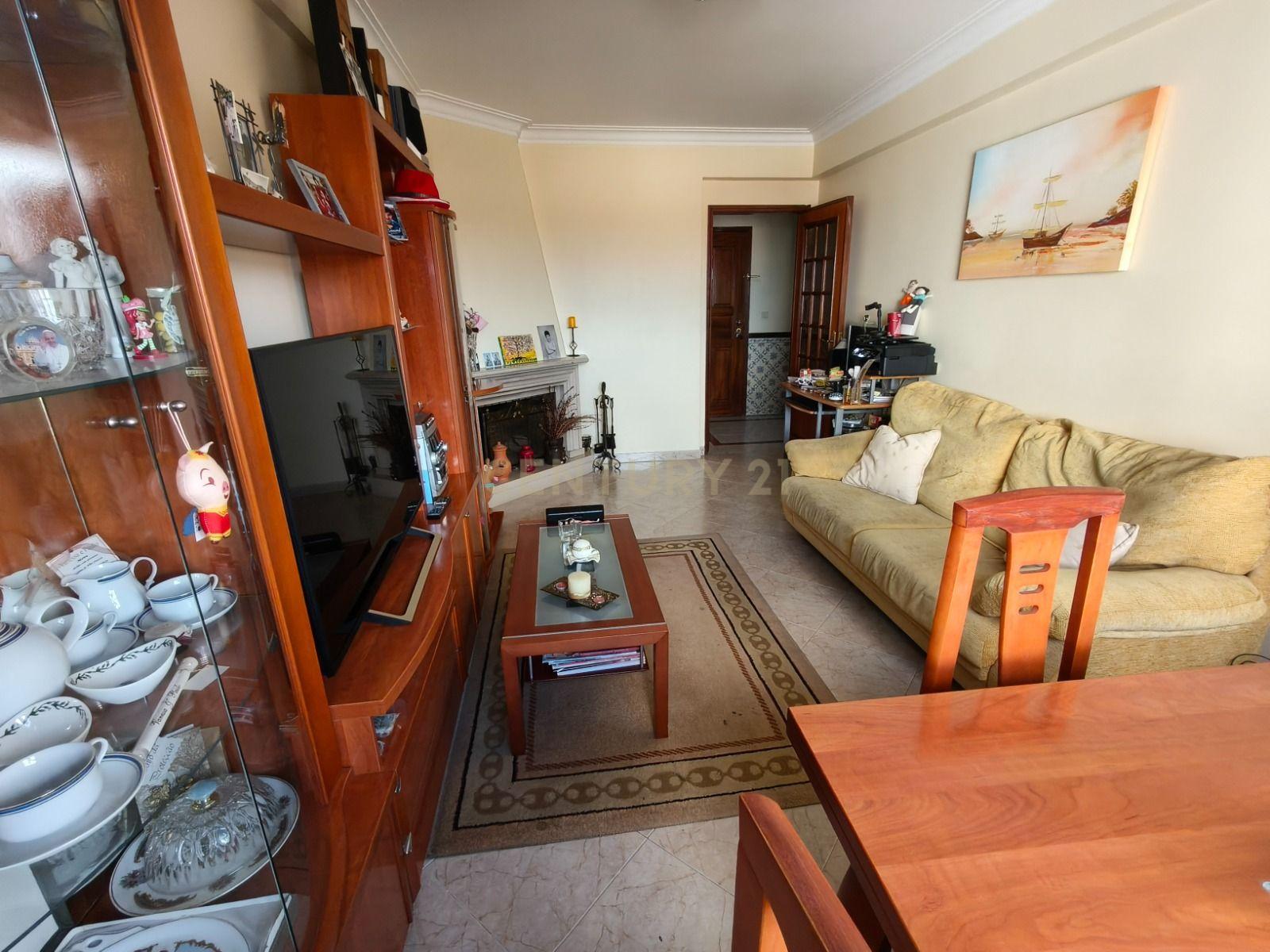 Fotografia 3 de Apartamento T2 em Queluz e Belas, Sintra