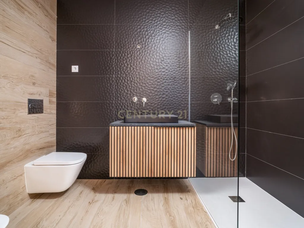 T1+3 único no prestigiado empreendimento Lux Garden – Coimbra - Image 11
