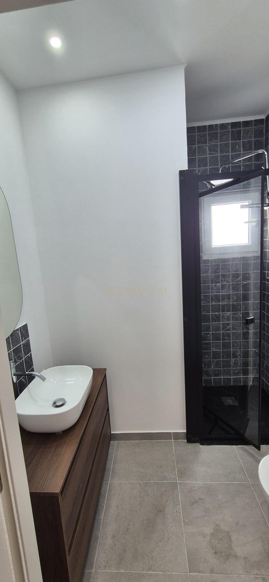 Fotografia 9 de Moradia T4 Duplex com Logradouro e Sótão - Próximo aos Barcos