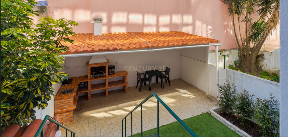 Apartamento T-0 convertido em T- 1 - Image 22