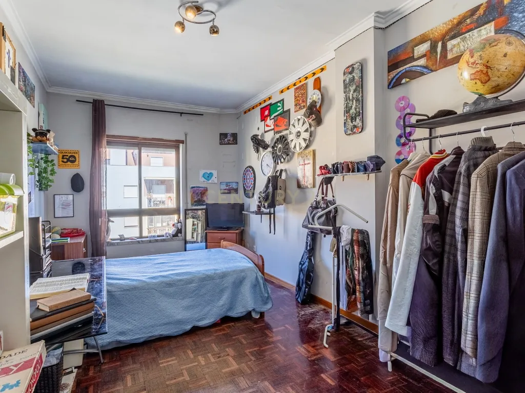 T3 Espaçoso em Excelente Localização- Quinta do Conde - Image 26