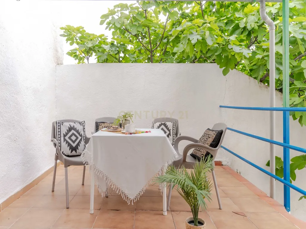 EXCLUSIVA CASA TRADICIONAL CON VISTAS ÚNICAS EN MONTEFRÍO - Image 11