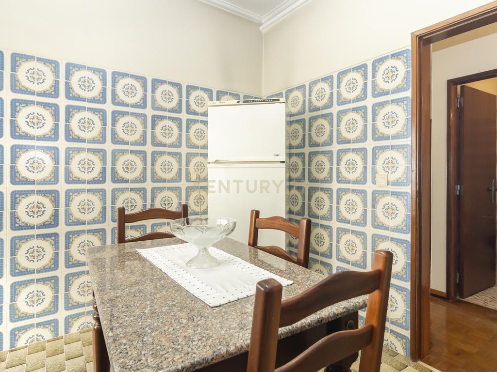 Apartamento T3 em Amora, Seixal - Image 20
