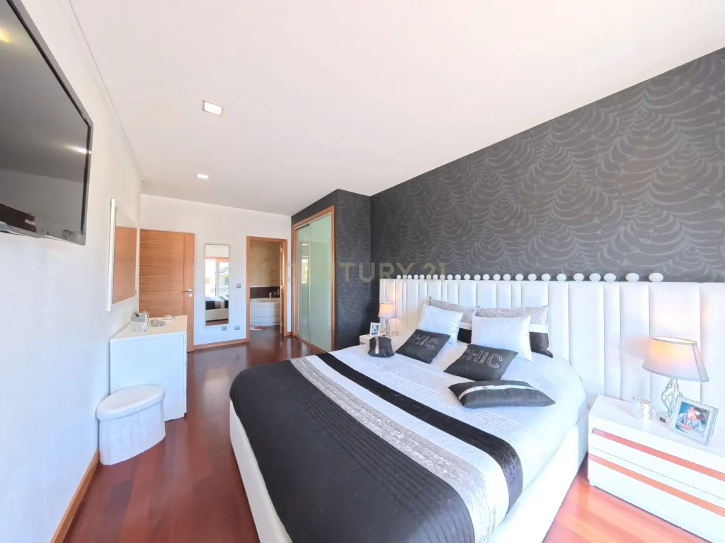 Moradia T4 em Esposende com Jardim e Garagem - Image 22
