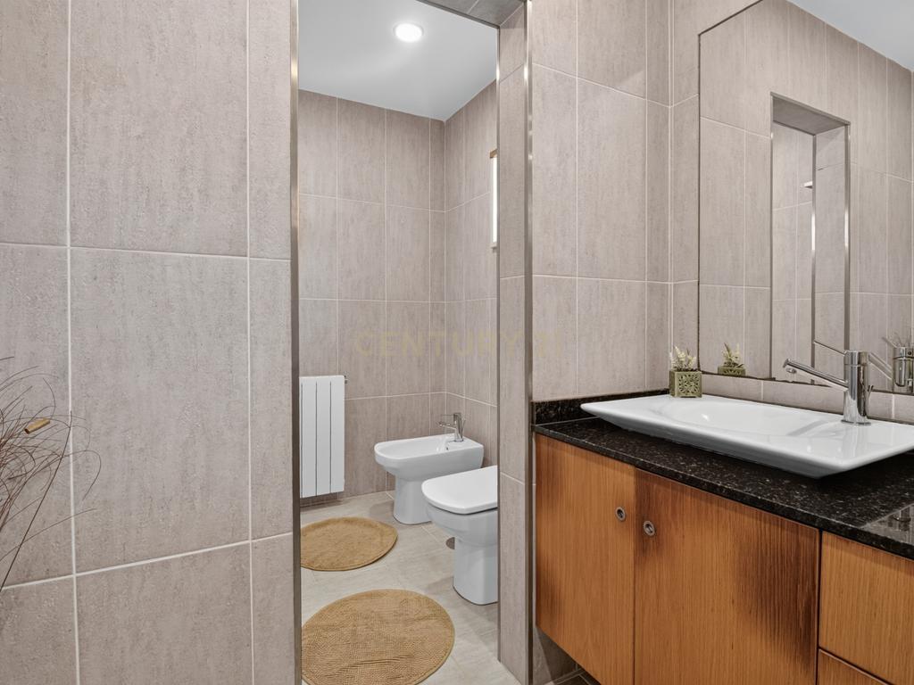 Moradia T4 Térrea de Sonho com Piscina, Campo de Futebol - Image 33