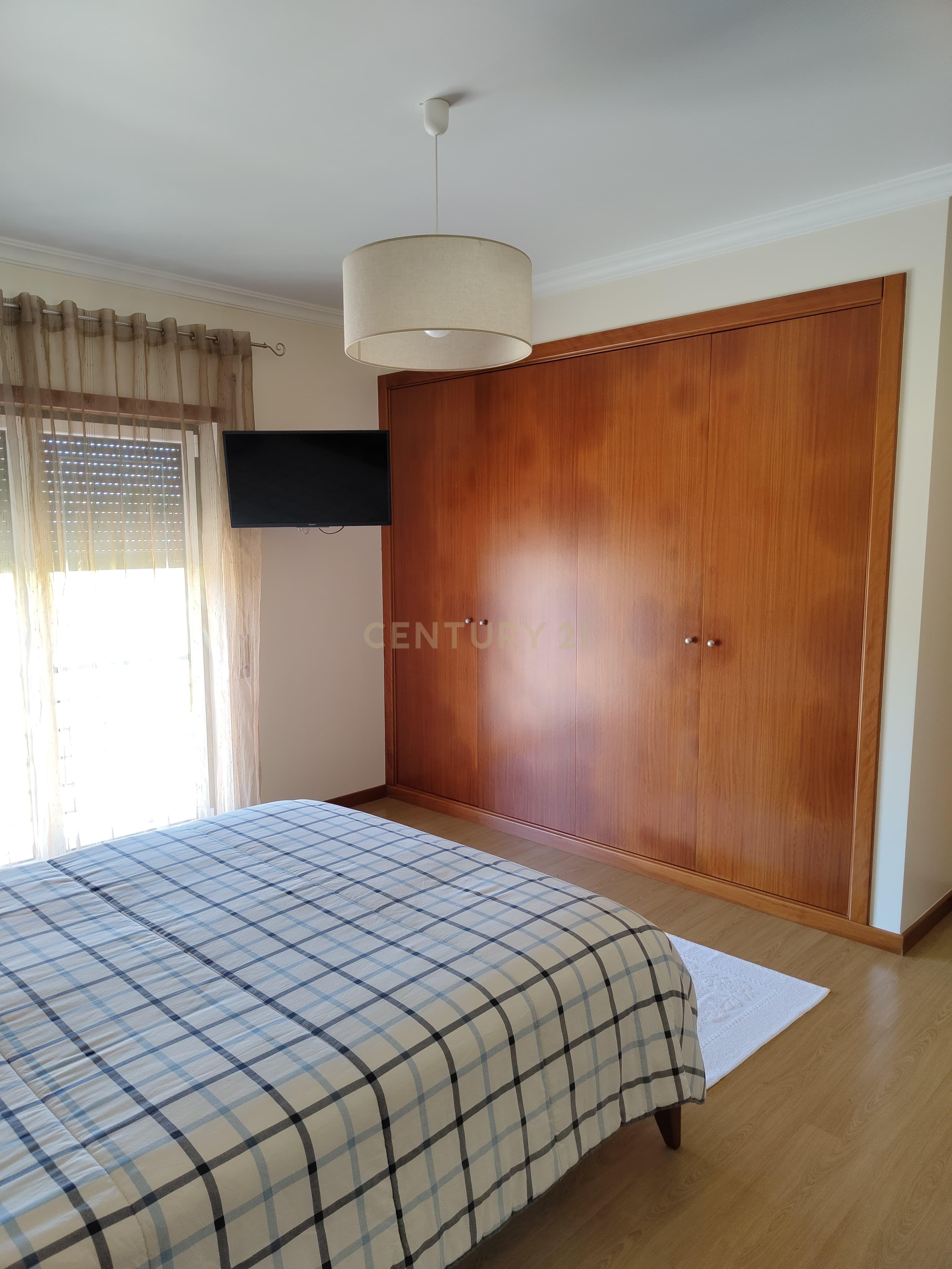 Moradia T4 com piscina em Gaeiras, Marinha Grande. - Image 27