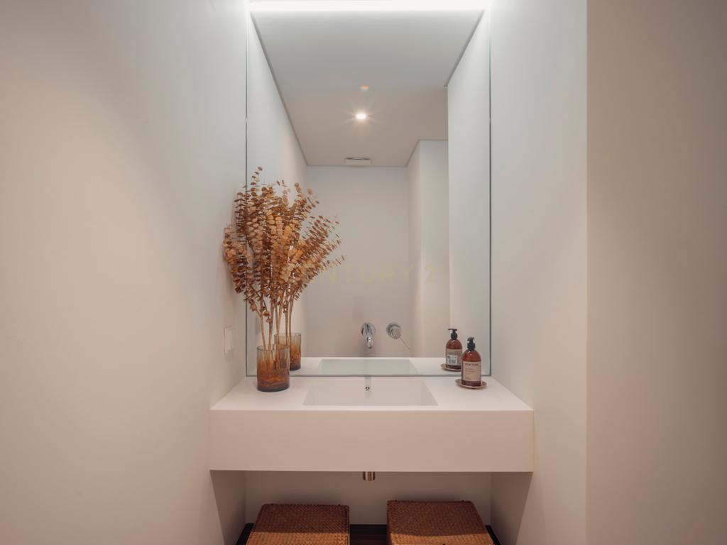 Moradia T4 com Terreno de 1.030m2 em Condomínio Fechado  - Image 13