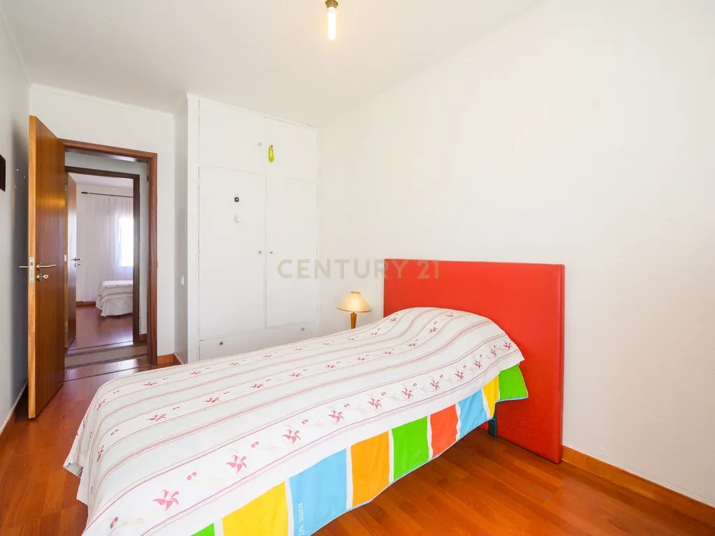 T4 em Mira-Sintra com 100 m², muita luz natural e excelente tranquilidade - Image 22