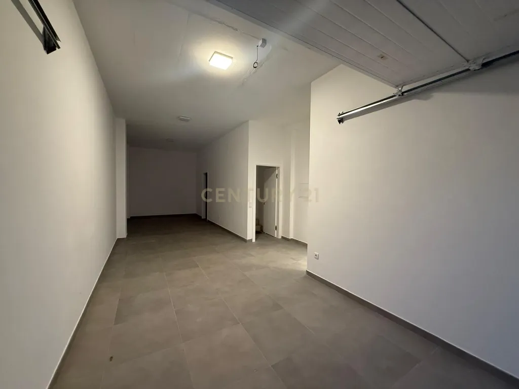 MORADIA|TERRAÇO|GARAGEM|LOURES - Image 15