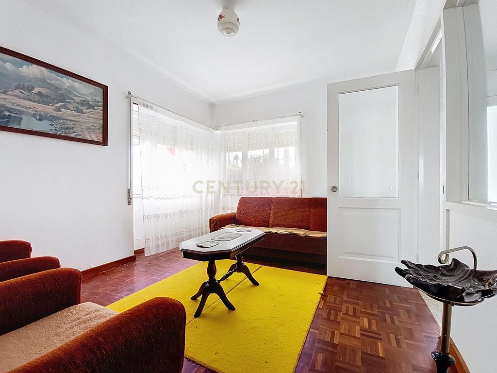 Casa T3 em Achadinha, Nordeste - Oportunidade Única! - Image 4