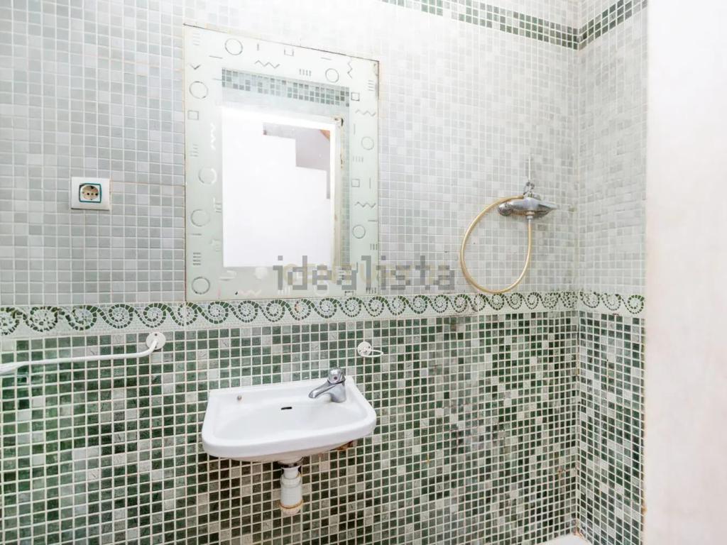  - Image 13