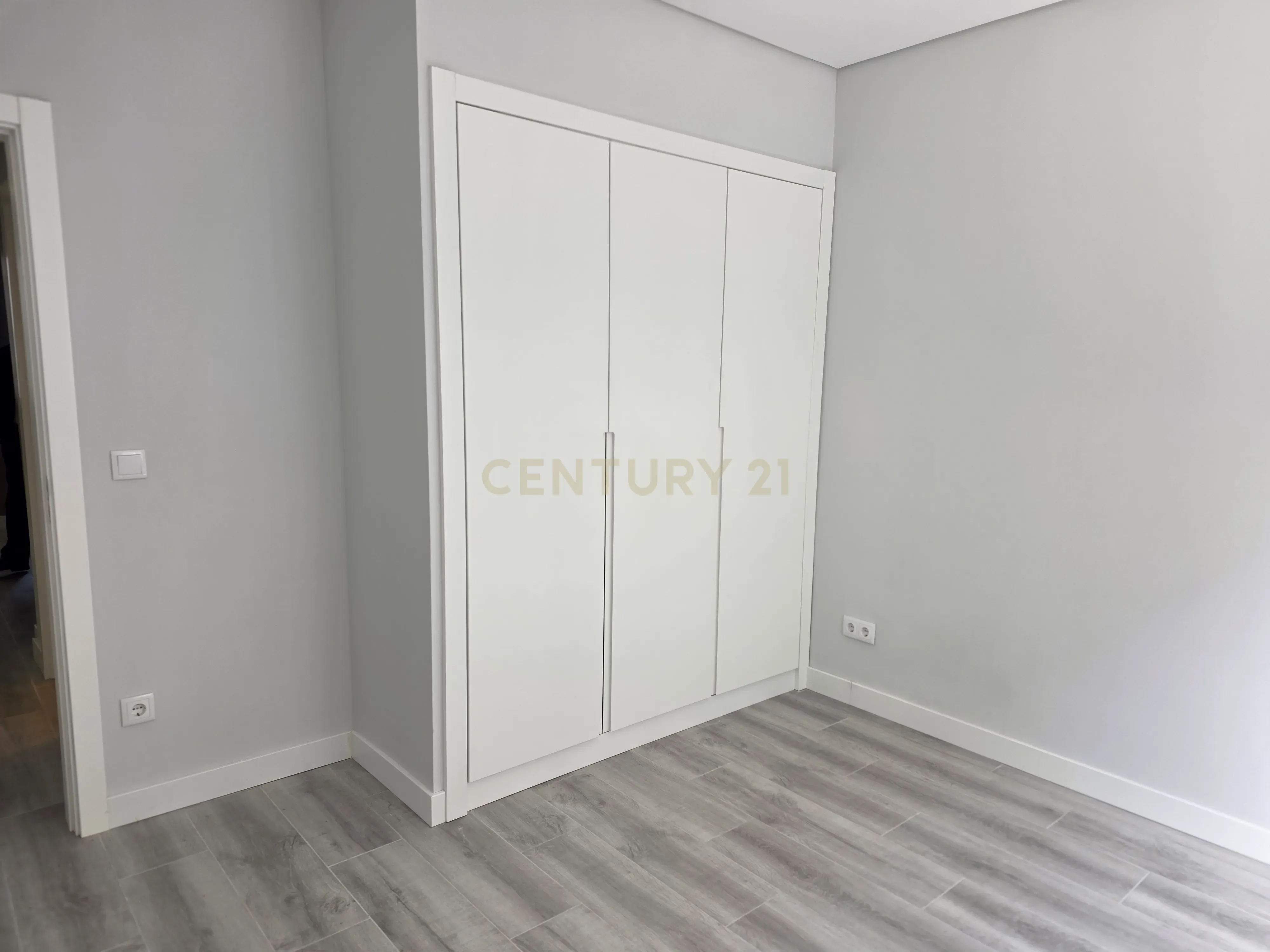 Fotografia 11 de Apartamento T2 Renovado em Alcochete com Logradouro