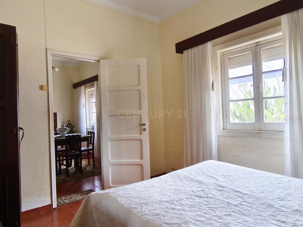 Moradia T4 em Torres Vedras em lote de 625m2 - Image 30