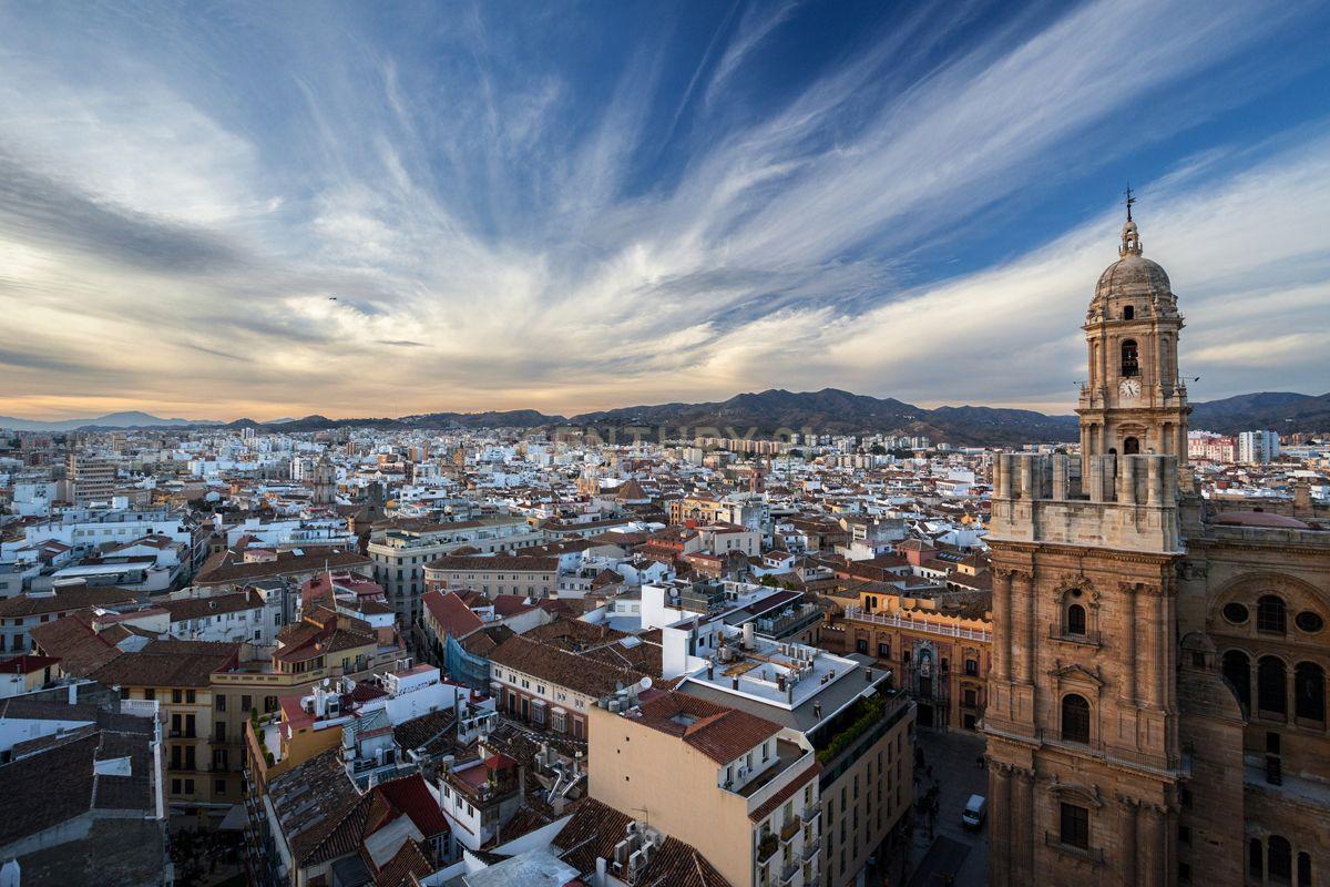 Prédio à venda no centro de Málaga – Oportunidade para investidores - Image 3