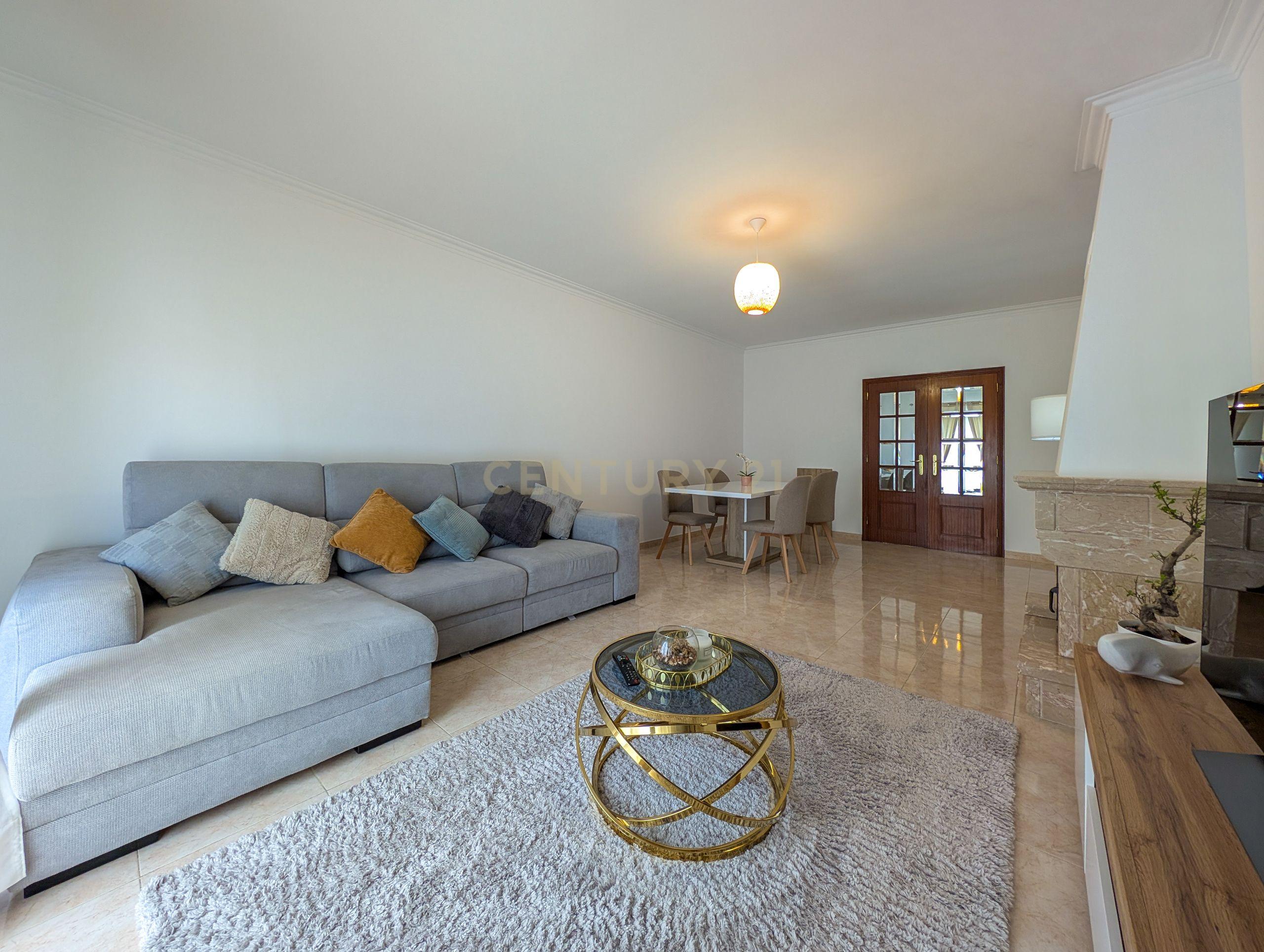 Quinta do Conde - Moradia Geminada Duplex com 142 m², com Garagem - Image 3