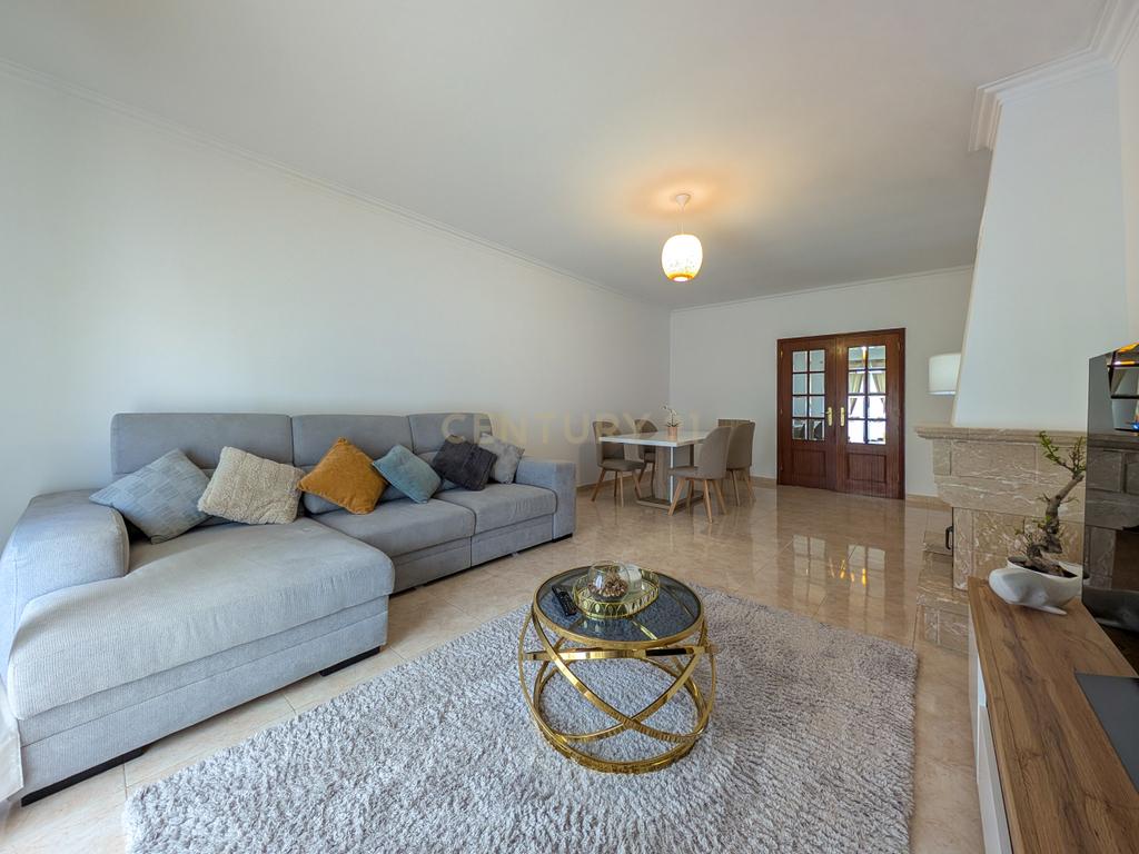 Quinta do Conde - Moradia Geminada Duplex com 142 m², com Garagem - Image 3