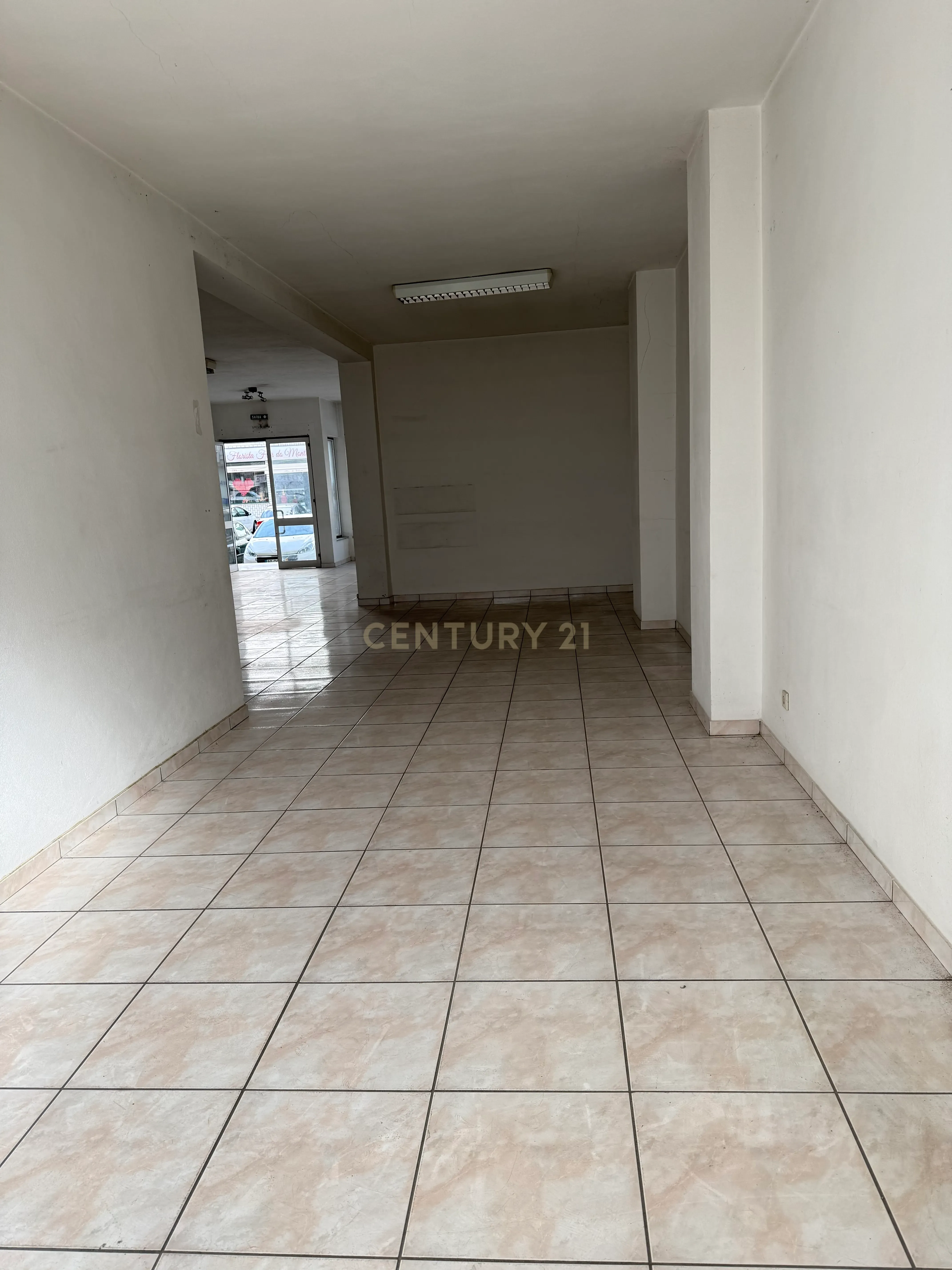 Fotografia 11 de ESPAÇO COMERCIAL , Vale D’Alvaro #BRAGANÇA