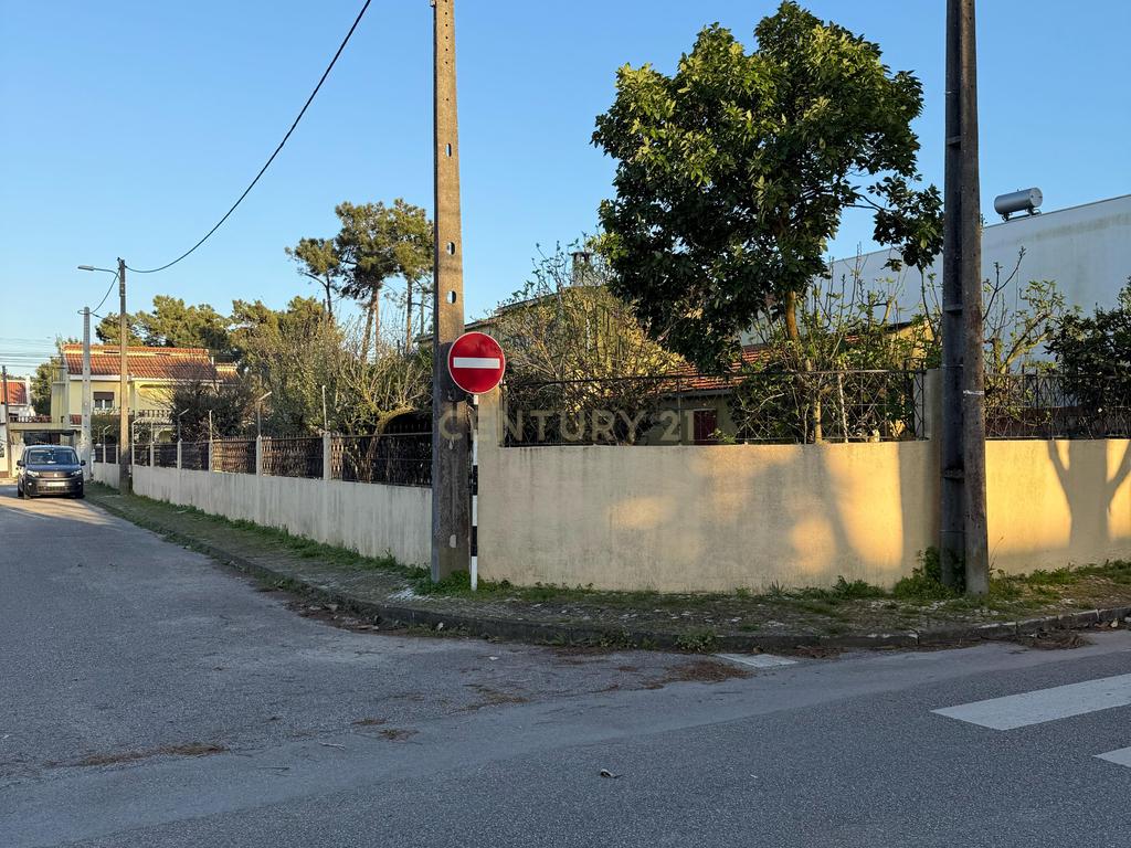Terreno à Venda na Aroeira - Próximo às Praias e Comércio - Image 2