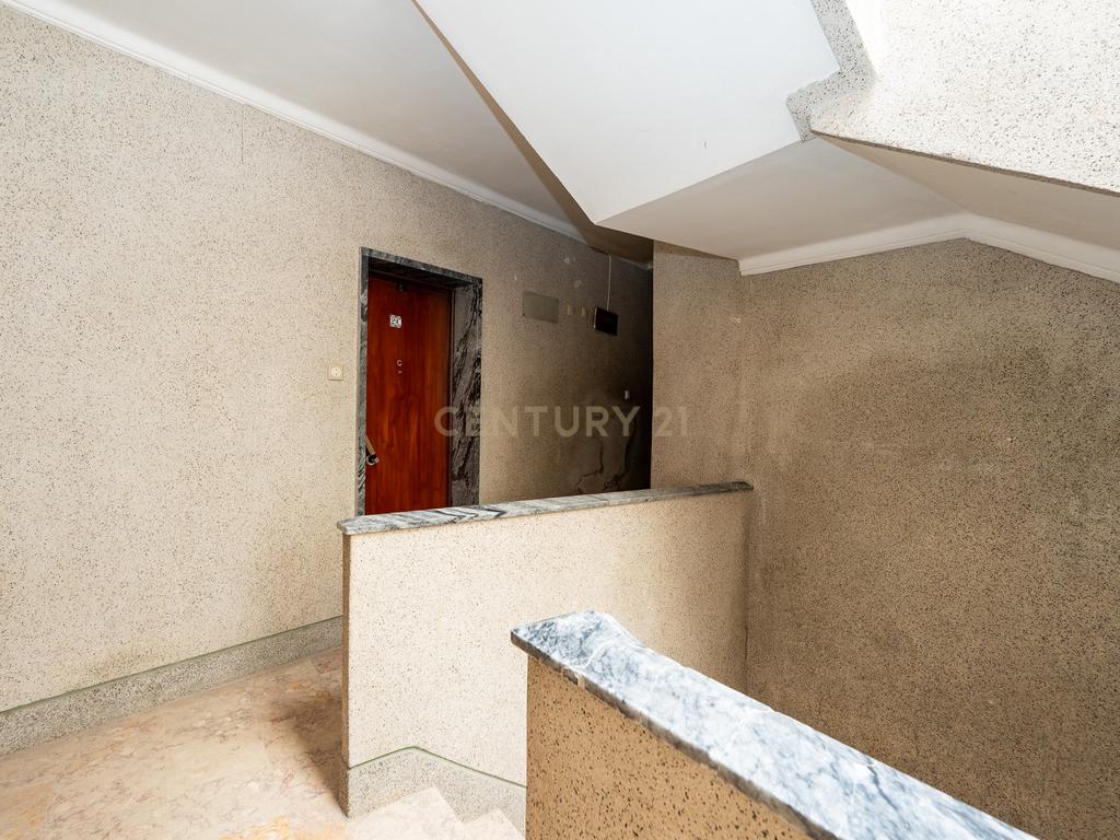 Apartamento T1 em Corroios com Luz Natural e Boa Localização - Image 14