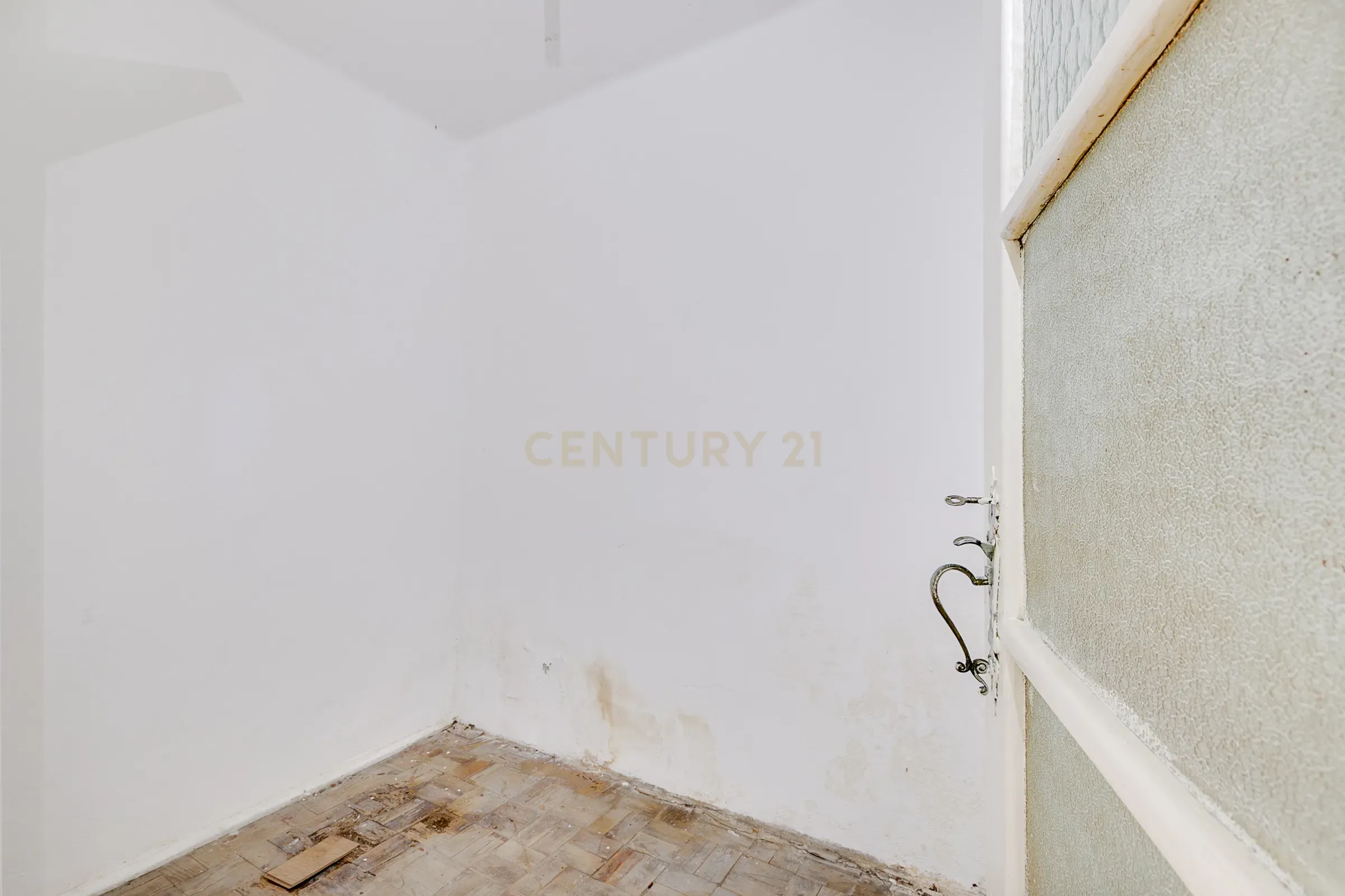 Apartamento no Coração do Príncipe Real – Lisboa - Image 15