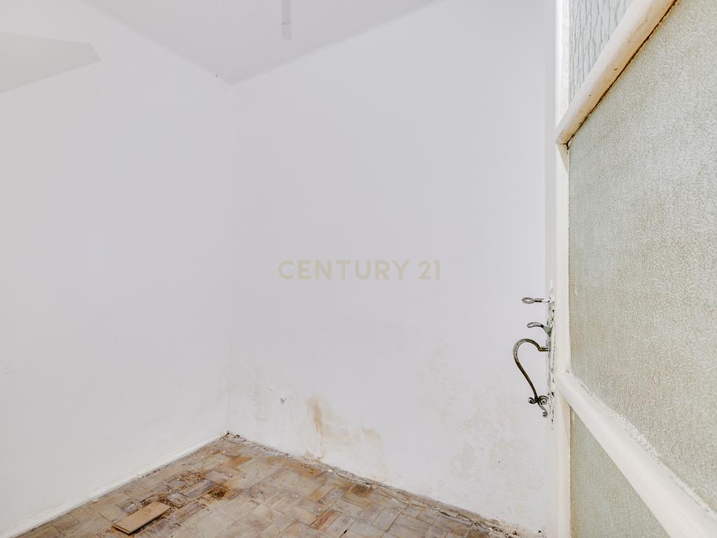 Apartamento no Coração do Príncipe Real – Lisboa - Image 15